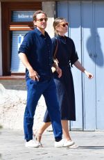 MARIA SHARAPOVA Out and About in Venice 09/05/2021