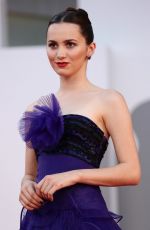 MAUDE APATOW at Competencia Oficial Premiere at 2021 Venice Film Festival 09/04/2021