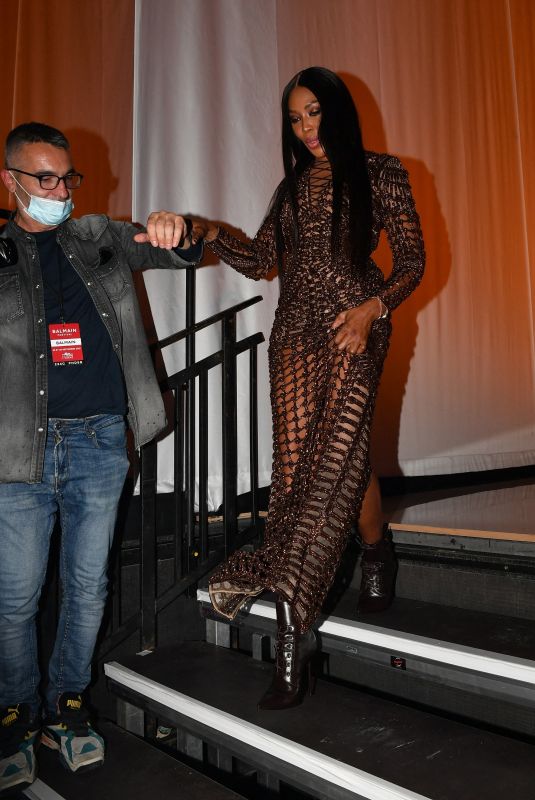 NAOMI CAMPBELL at Balmain Ready-to-wear S/S 2022 Fashion Show in Paris 09/29/2021