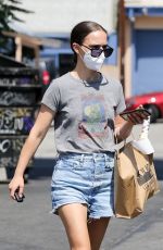 NATALIE PORTMAN Out Shopping in Los Feliz 09/09/2021