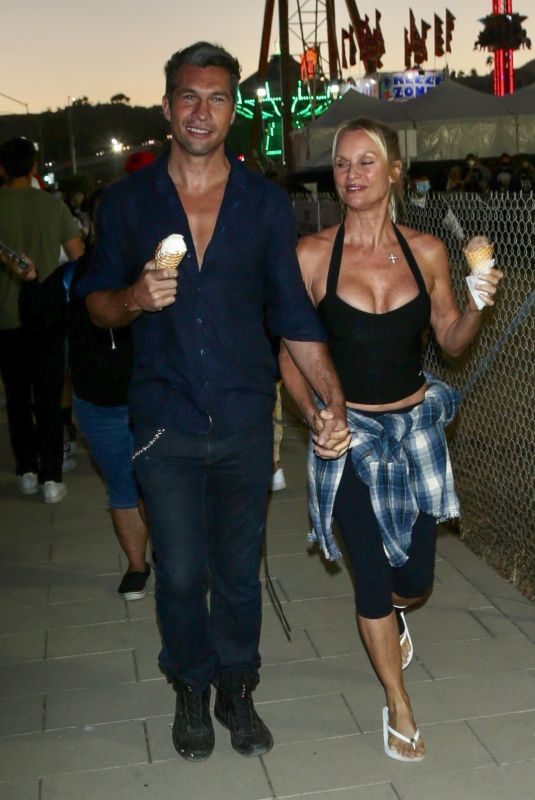 NICOLETTE SHERIDAN at Malibu Chili Cook-Off 09/04/2021