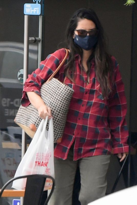 OLIVIA MUNN Out in Los Angeles 08/23/2021