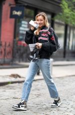 OLIVIA PONTON Out in New York 09/01/2021