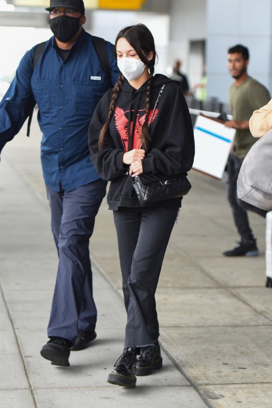 OLIVIA RODRIGO Arrives at JFK Airport in New York 09/09/2021