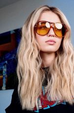 OLIVIA SCOTT WELCH at a Photoshoot, September 2021