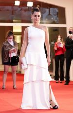 PENELOPE CRUZ at Competencia Oficial Premiere at 2021 Venice Film Festival 09/04/2021