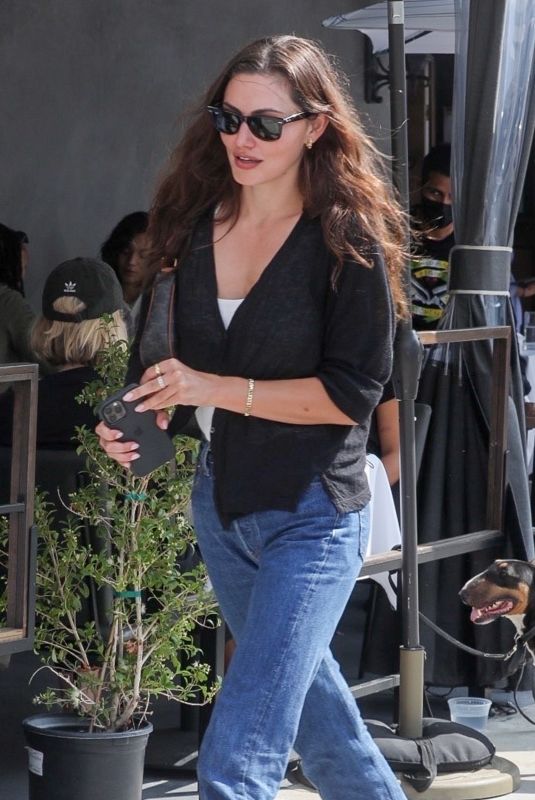 PHOEBE TONKIN Out for Lunch in West Hollywood 09/28/2021