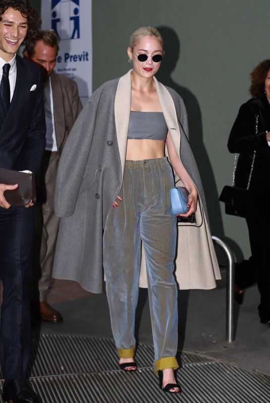 POM KLEMENTIEFF Arrives at Giorgio Armani Fashion Show in Milan 09/25/2021