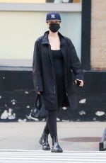 Pregnant JENNIFER LAWRENCE Out in New York 09/29/2021