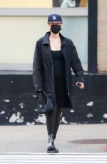 Pregnant JENNIFER LAWRENCE Out in New York 09/29/2021