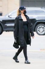 Pregnant JENNIFER LAWRENCE Out in New York 09/29/2021
