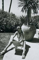 ROSIE HUNTIGNTON-WHITELEY - Instagram Photos 09/27/22021