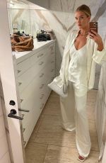 ROSIE HUNTIGNTON-WHITELEY - Instagram Photos 09/27/22021