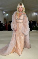 SIENNA MILLER at 2021 Met Gala in New York 09/13/2021