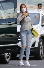 SOFIA VERGARA Out and About in Beverly Hills 09/28/2021