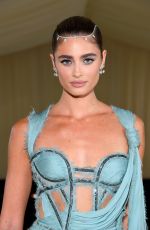 TAYLOR HILL at 2021 Met Gala in New York 09/13/2021