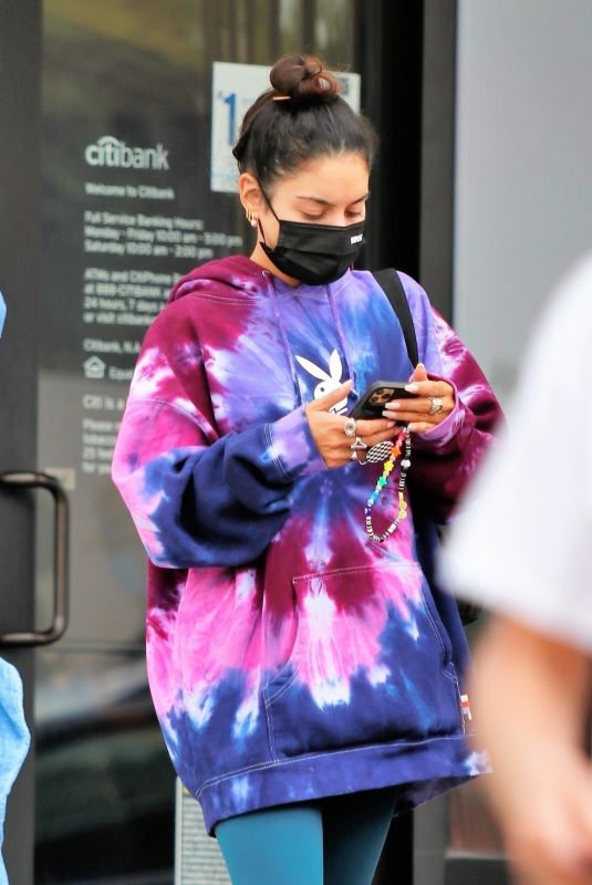 VANESSA HUDGENS Leaves Citibank in Los Angeles 08/31/2021