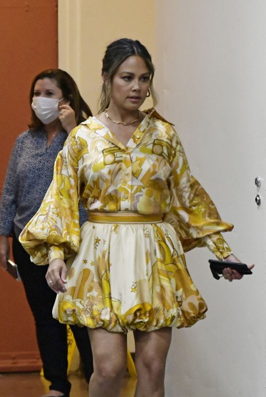 VANESSA MINNILLO Leaves ABC Studios after Promoting Her New Show NCIS: Hawaii 09/27/2021