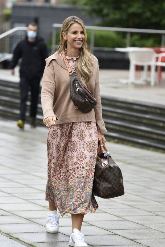 VOGUE WILLIAMS Arrives at Steph
