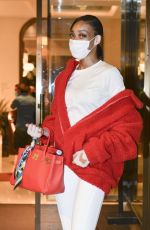 WINNIE HARLOW Out at Milan Fashion Week 09/25/2021