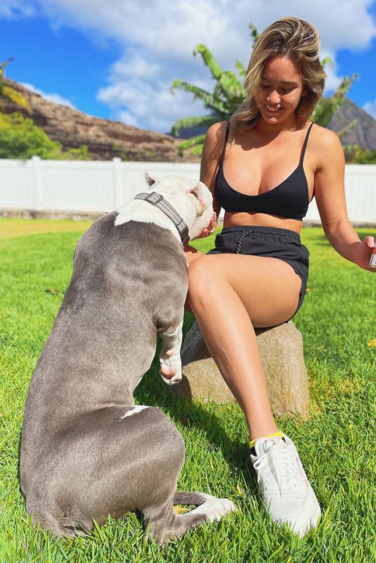 ALESSA QUIZON - Instagram Photos 10/223/2021