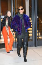 ALICIA KEYS Leaves an Office After Meeting with Jay-Z in New York 10/27/2021