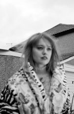 ALIMEE LOU WOOD in Schon Magazine, October 2021