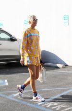 AMANDA KLOOTS Arrives at Dance Rehersals in Los Angeles 10/05/2021
