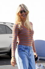 AMANDA KLOOTS Arrives at Dance Studio in Los Angeles 10/27/2021