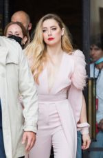 AMBER HEARD Leaves L