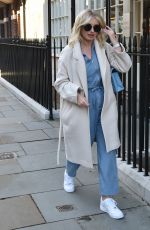 AMY HART Leaves Daniel Galvin Hair Salon in London 10/06/2021