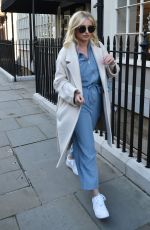 AMY HART Leaves Daniel Galvin Hair Salon in London 10/06/2021