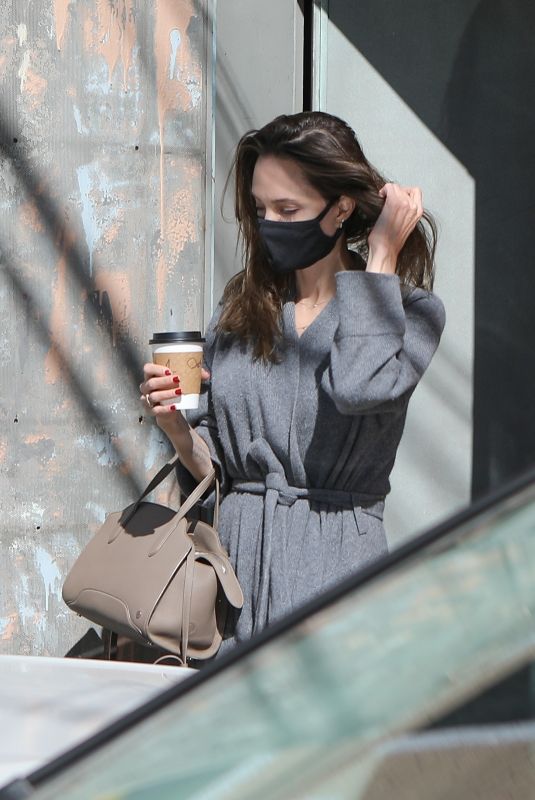 ANGELINA JOLIE at Vintage Clothing Store in Fairfax District of Los Angeles 10/12/2021