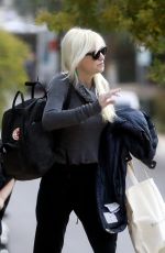 ANNA FARIS Leaves Her Home in Pacific Palisades 10/22/2021