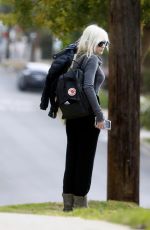 ANNA FARIS Leaves Her Home in Pacific Palisades 10/22/2021