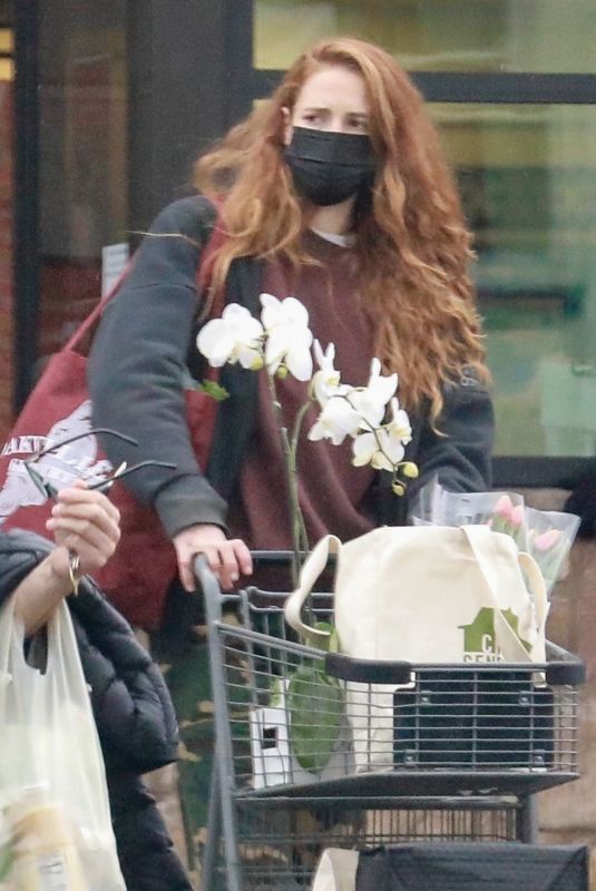 ANNA OSCEOLA Shopping at Gelson