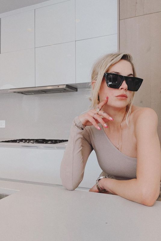 ASHLEY BENSOM for Alo, October 2021