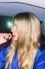 ASHLEY SCHULTZ - Instagram Photos 10/07/2021