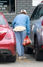 AUBREY PLAZA Shopping at Tailwaggers & Tailwashers Hollywood Pet Supply Store in Los Feliz 10/30/2021