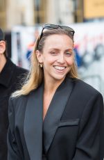 CARLA GINOLA Leaves L