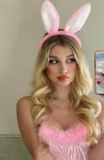 CHARLI ELISE - Instagram Photos 10/23/2021