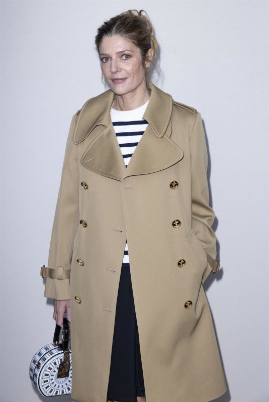 CHIARA MASTROIANNI at Louis Vuitton Womenswear Spring/Summer 2022 Show at Paris Fashion Week 10/05/2021