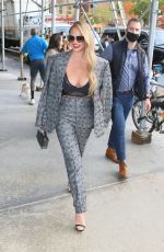 CHRISSY TEIGEN Heading to Barnes & Nobles in New York 10/27/2021