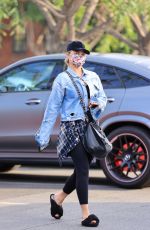 CHRISSY TEIGEN Shopping at Bristol Farms in Los Angeles 10/06/2021