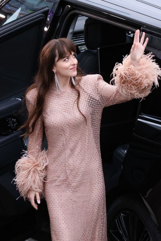 DAKOTA JOHNSON Arrives at The Lost Daughter Premiere in London 10/13/2021