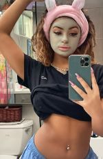 DEVENITY PERKINS - Instagram Photos 10/04/2021