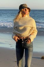 ELSA HOSK - Instagram Photos 10/25/2021