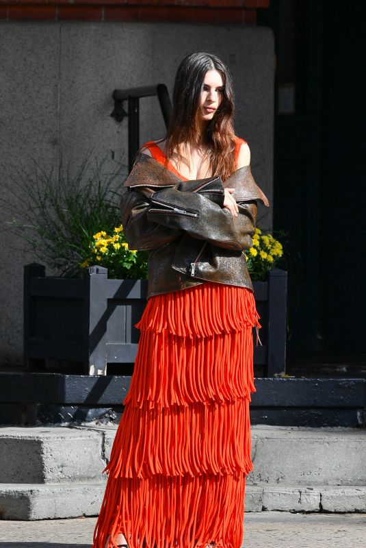 EMILY RATAJKOWSKI on the Set of a Photoshoot in New York 10/25/2021