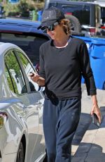 ERIKA JAYNE and LISA RINNA Arrives to Support Dorit Kemsley in Los Angeles 10/28/2021