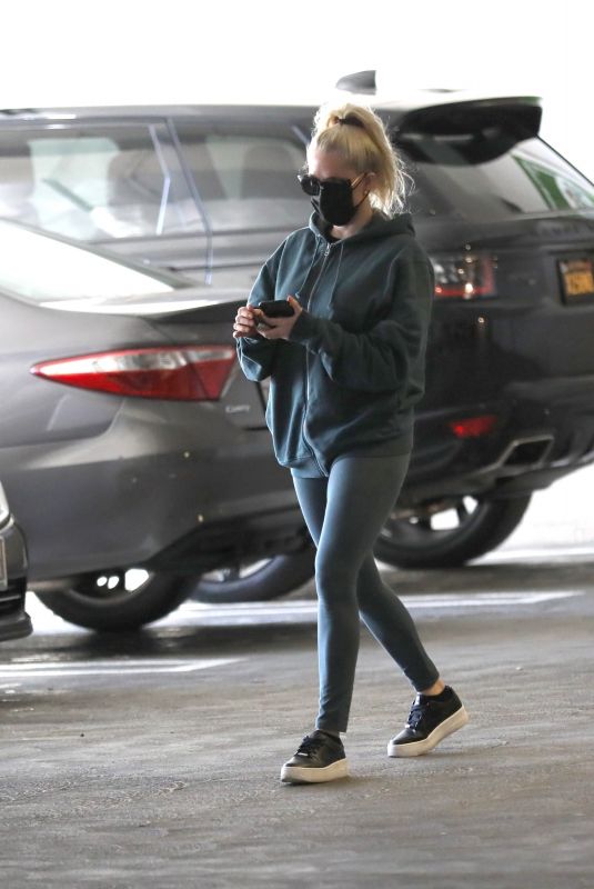 ERIKA JAYNE Out Shopping at Sprouts Supermarket in Los Angeles 10/29/2021
